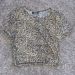 Shein cropped leopard t- shirt size medium